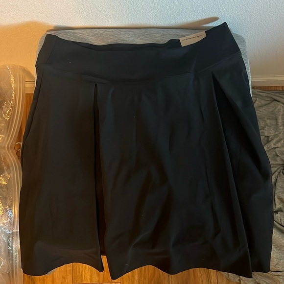 Nike skirt - Picture 2 of 4